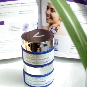 کرم جوانساز و درمان چین و چروک ARKANA